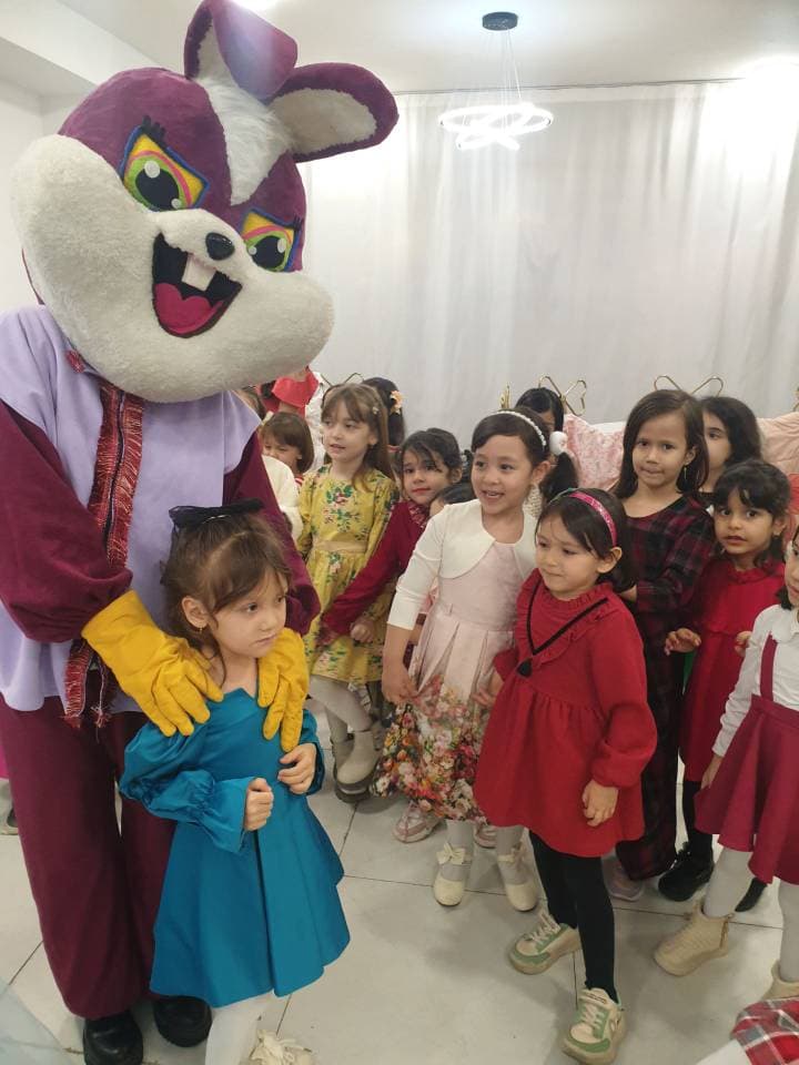 مراسم شب یلدا با اجرای گروه هنری عمو سعید